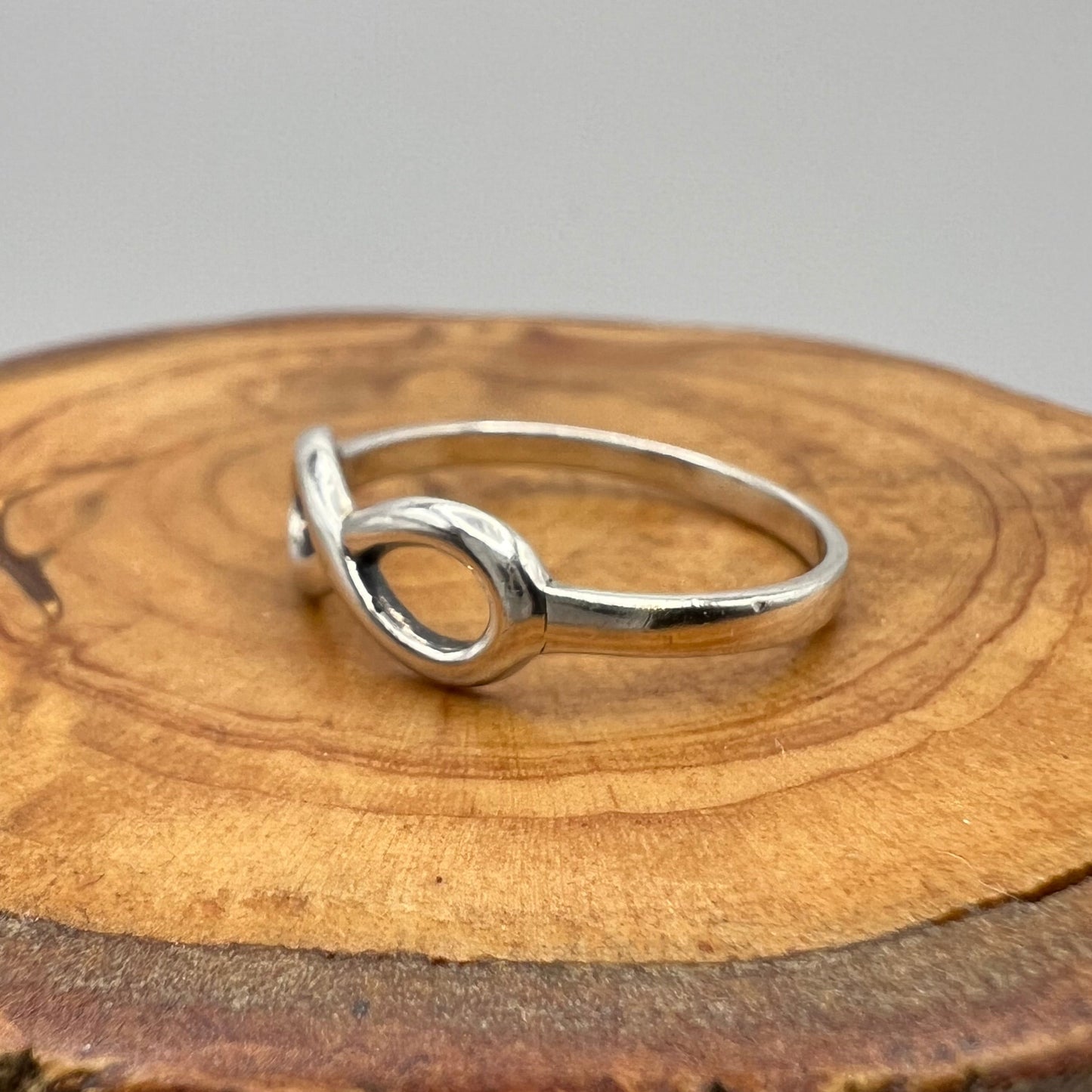 Sterling Silver Infinity Ring - Size 9.25