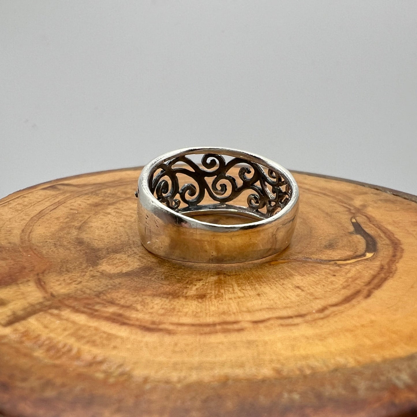 Scroll Cut Out Design Sterling Silver Ring - Size 5.5