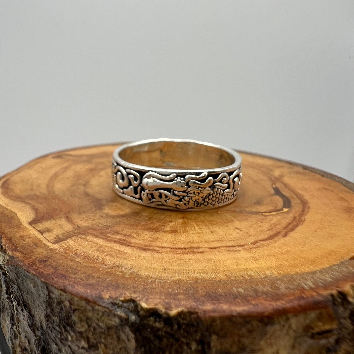 Sterling Silver Etched Dragon Ring - Size 11.75