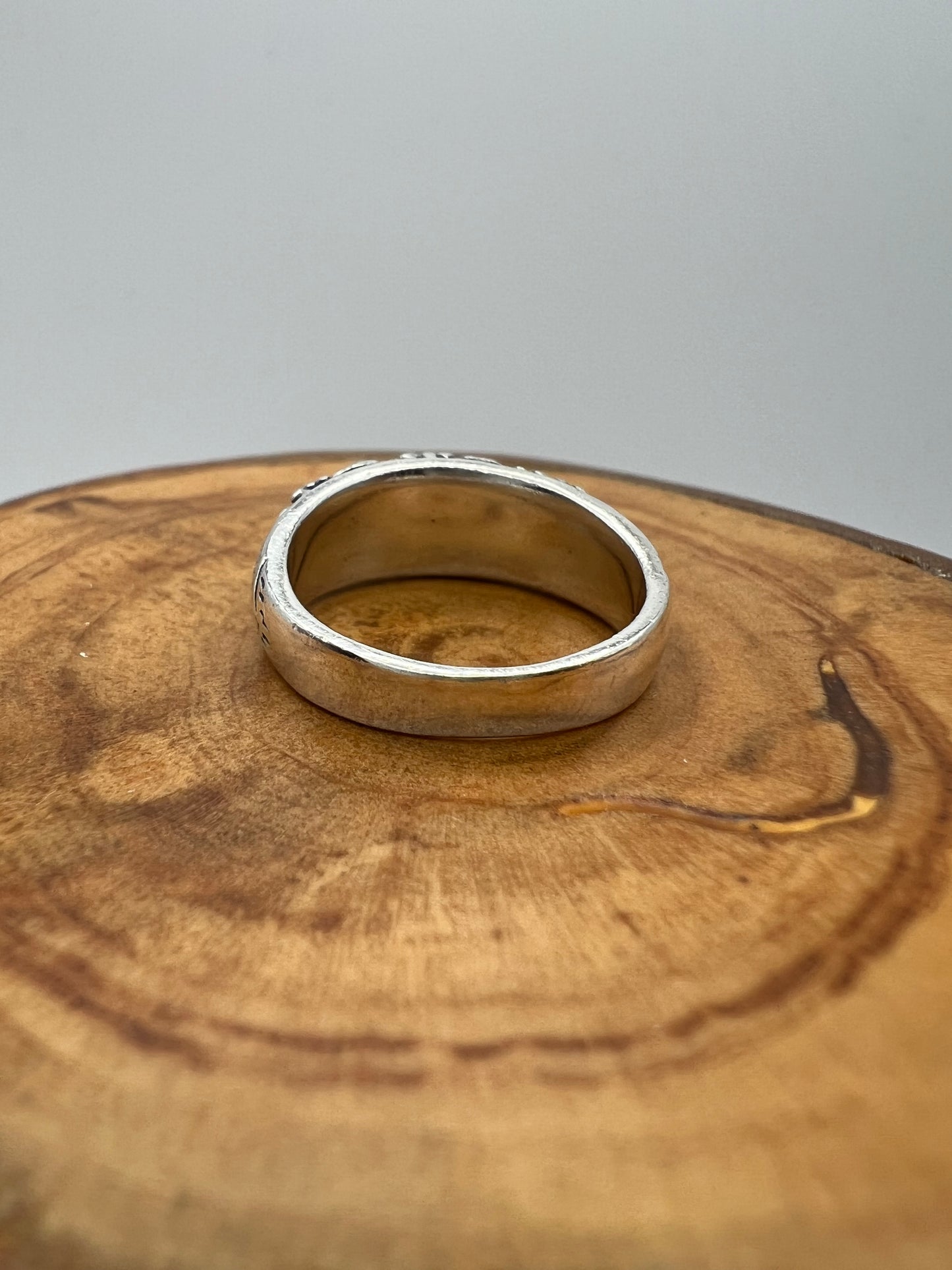 Grape Leave and Vine Design Sterling Silver RIng - Size 6