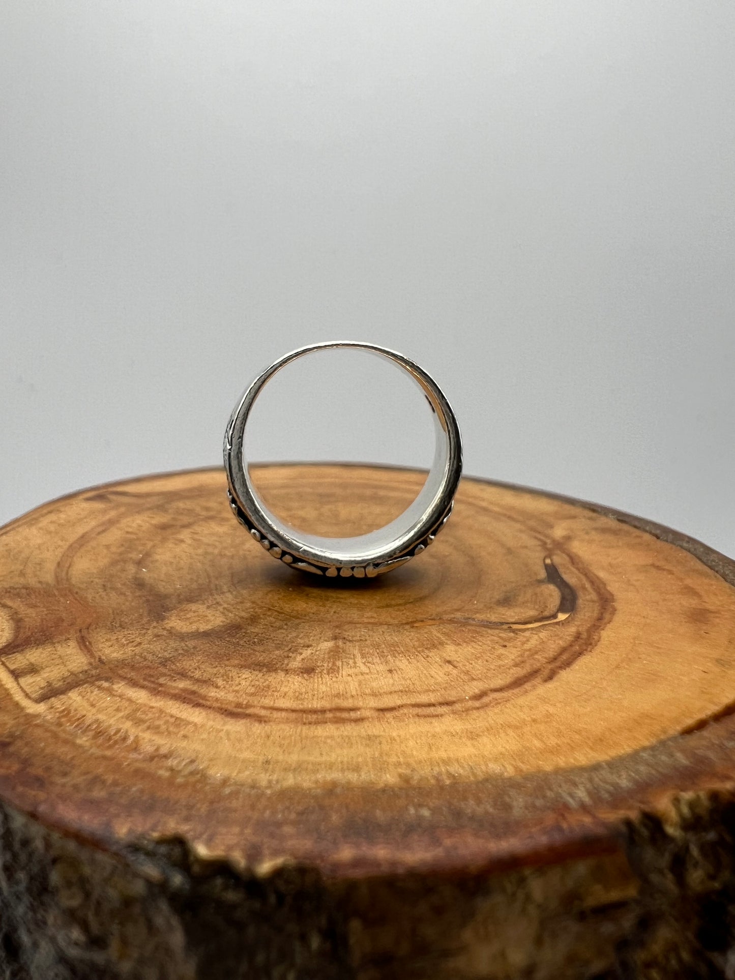 Grape Leave and Vine Design Sterling Silver RIng - Size 6