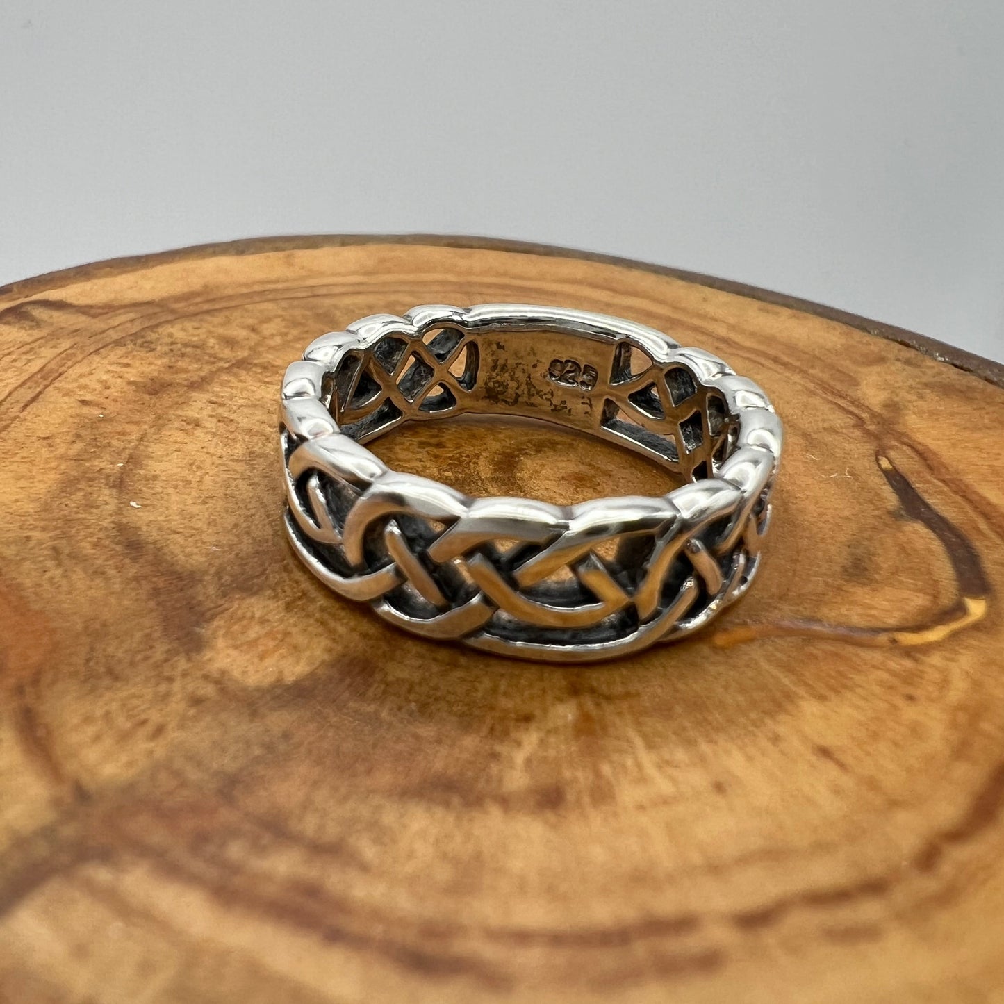 Celtic Knot Design Cut Out Style Sterling Silver Ring - Size 6