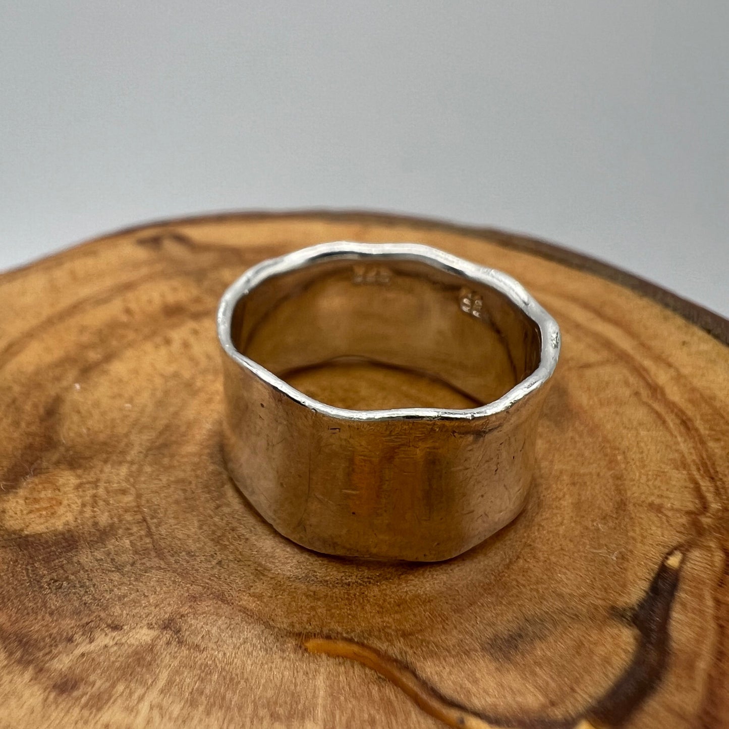 Scalloped Edge Concave Design Sterling Silver Ring - Size 5.25