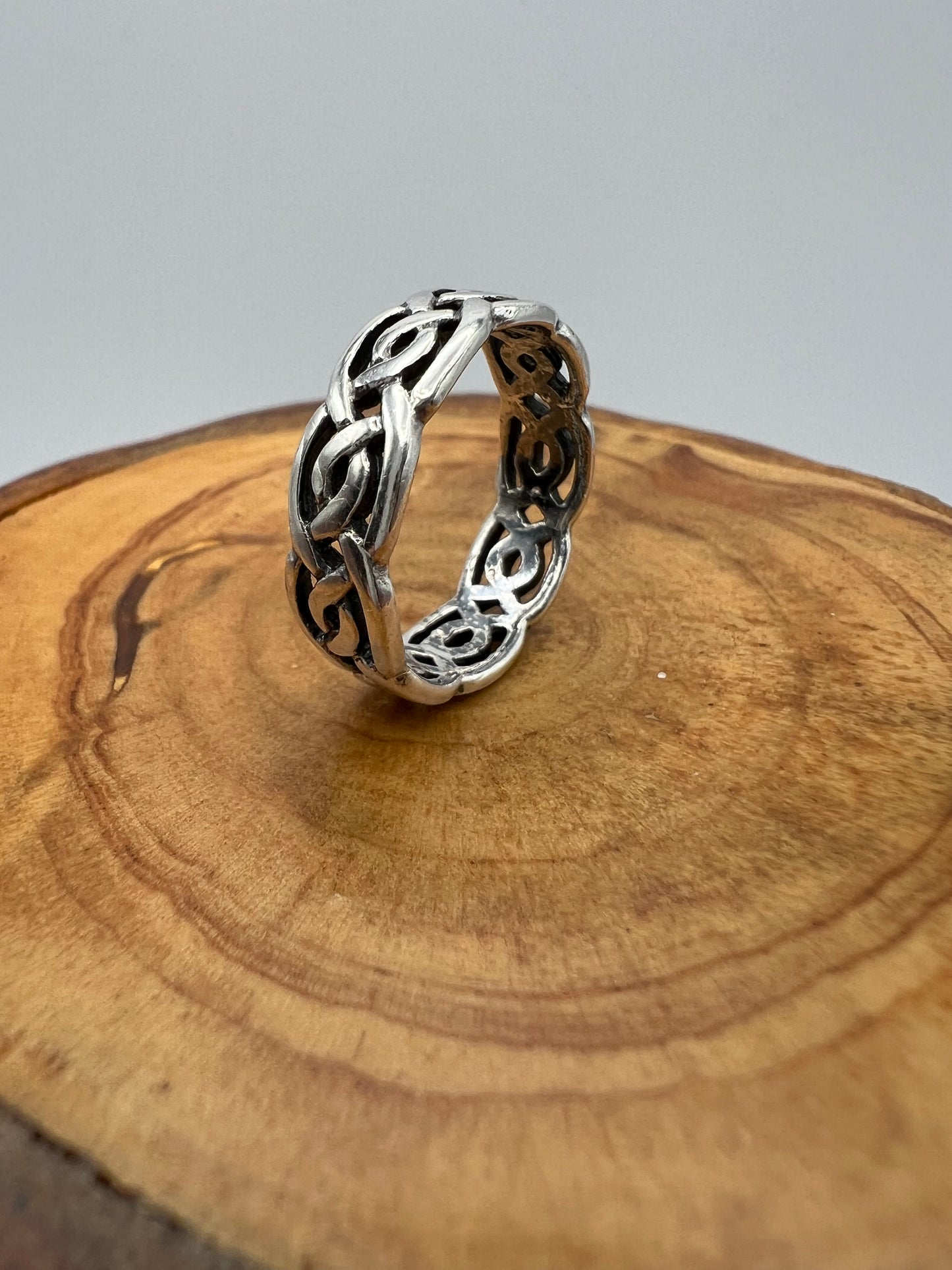 Celtic Cut Out Sterling Silver Ring - Size 5.5