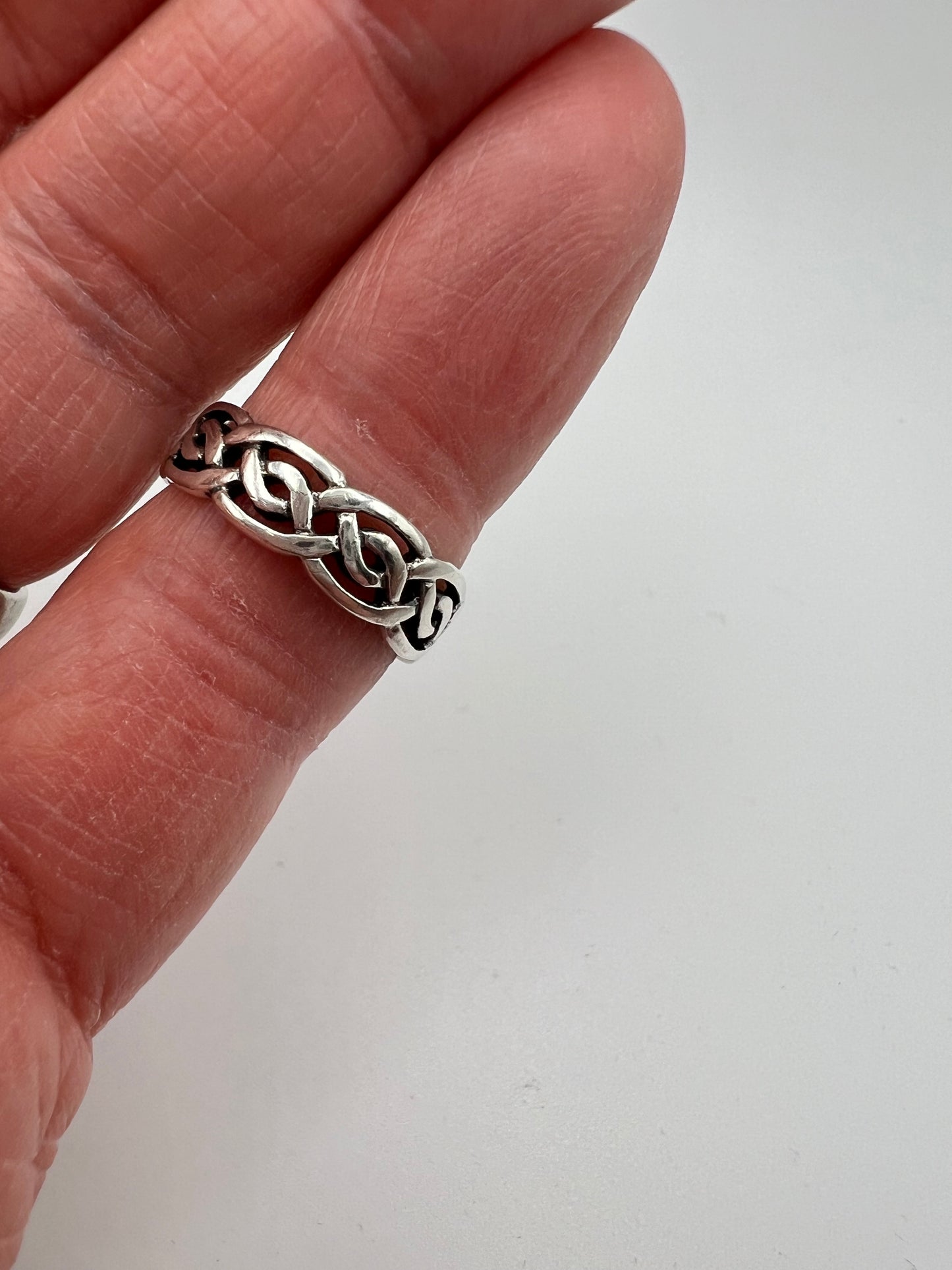 Celtic Cut Out Sterling Silver Ring - Size 5.5