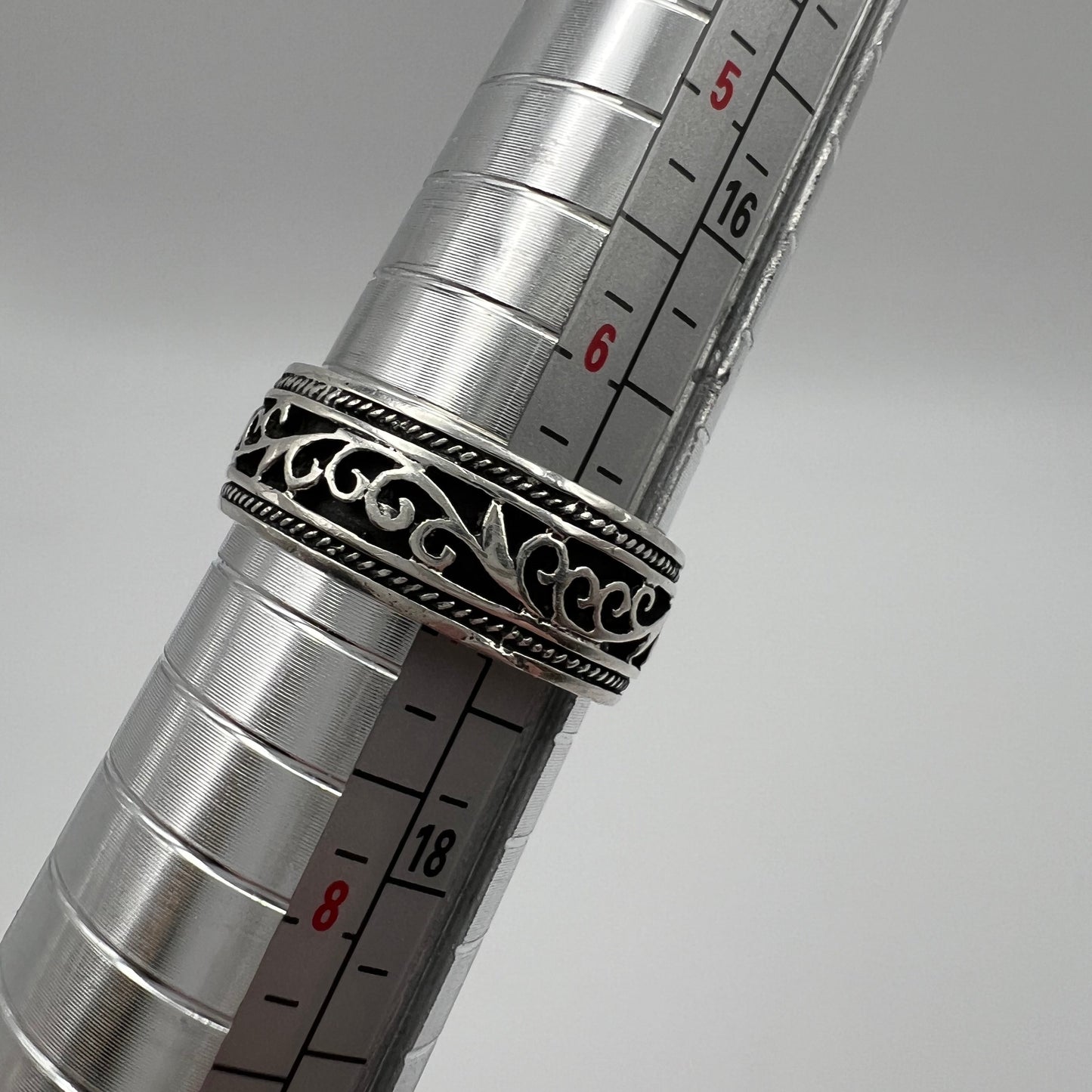 Sterling Silver Scrollwork Design Ring - Size 6.75