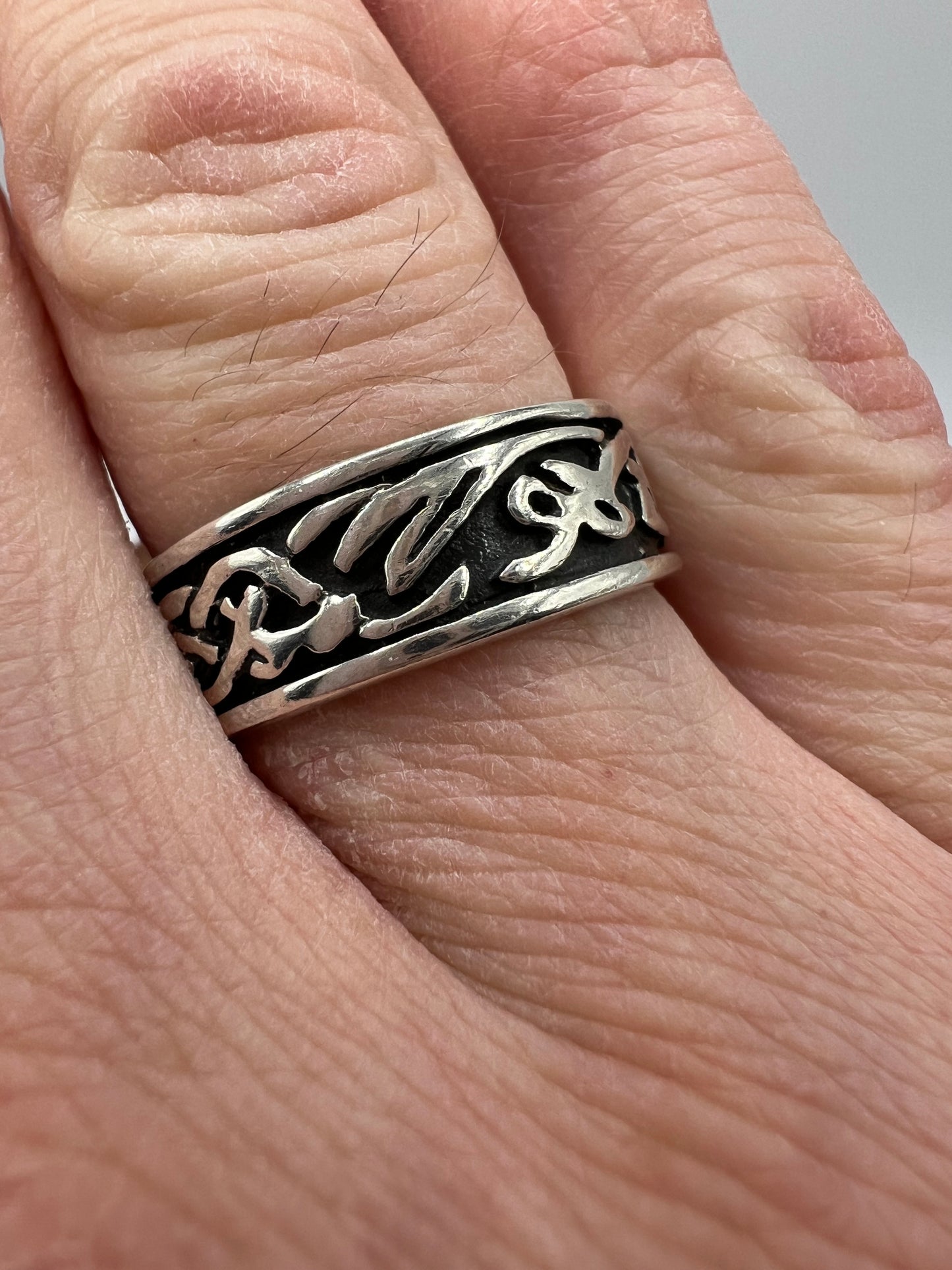 Celtic Inspired Sterling Silver Overlay Knot Pattern Band - Size 9.25