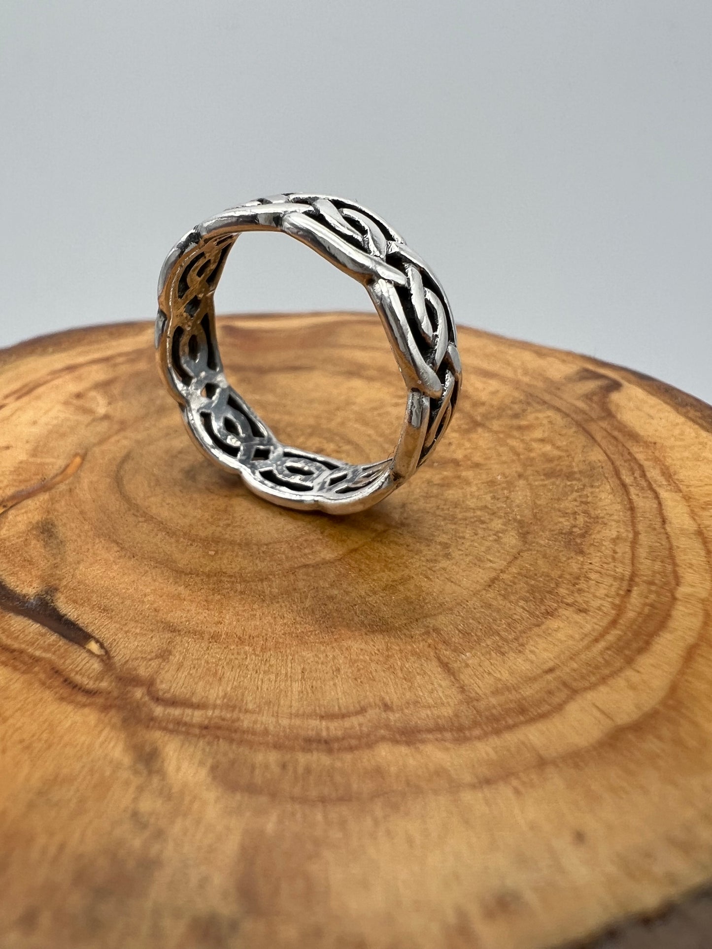 Celtic Cut Out Ring - Size 5.5