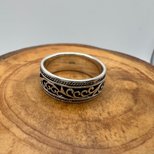 Sterling Silver Scrollwork Design Ring - Size 6.75