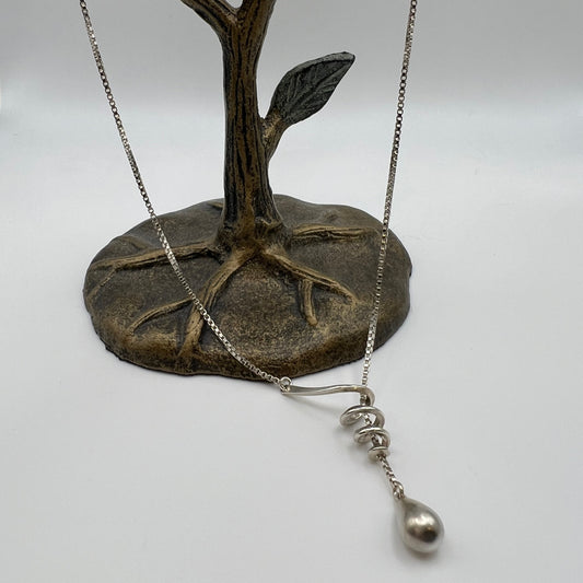 Vintage Sterling Silver Lariat Necklace Featuring Corkscrew and Teardrop Ends